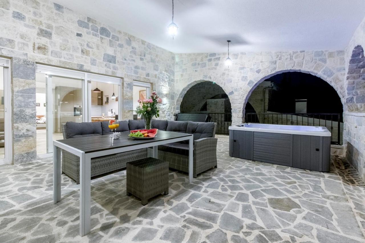 Appartement Dalmata Lounge à Starigrad Paklenica Extérieur photo