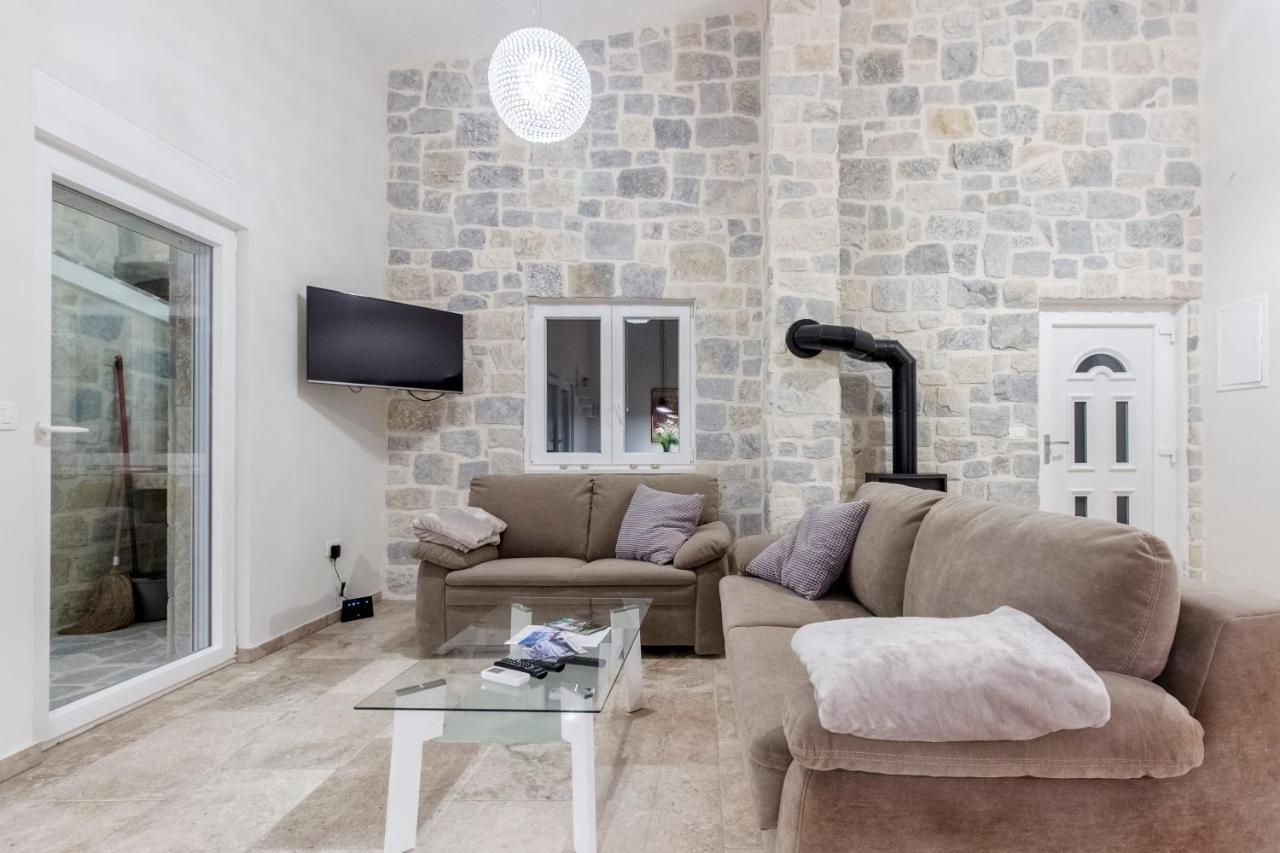 Appartement Dalmata Lounge à Starigrad Paklenica Extérieur photo